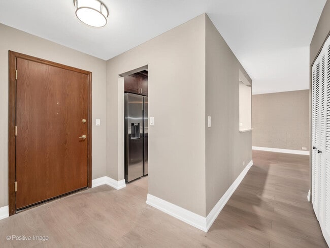 Photo - 907 Curtiss St Unit 104