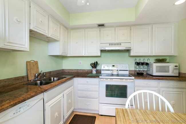 Photo - 3000 Presidential Way Unit 401
