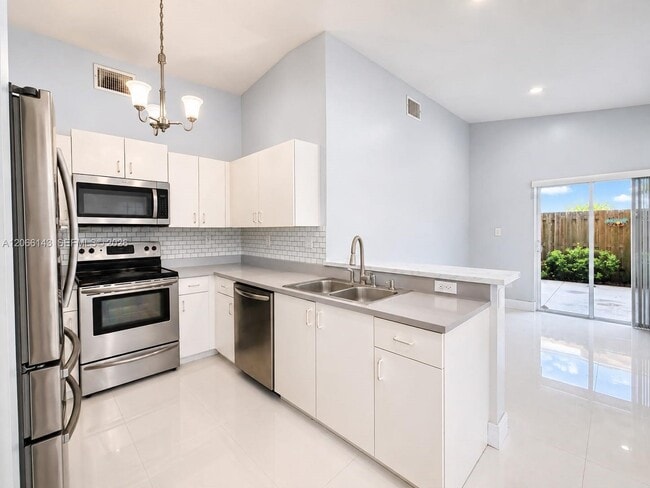 Photo - 9720 SW 164th Ave