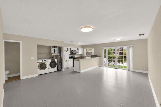 Photo - 4295 Coral Springs Dr