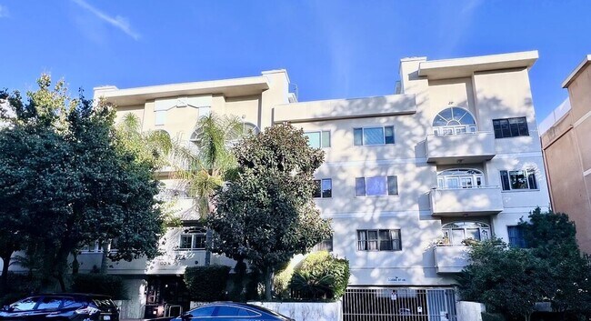 Photo - 120 N Swall Dr Unit 207