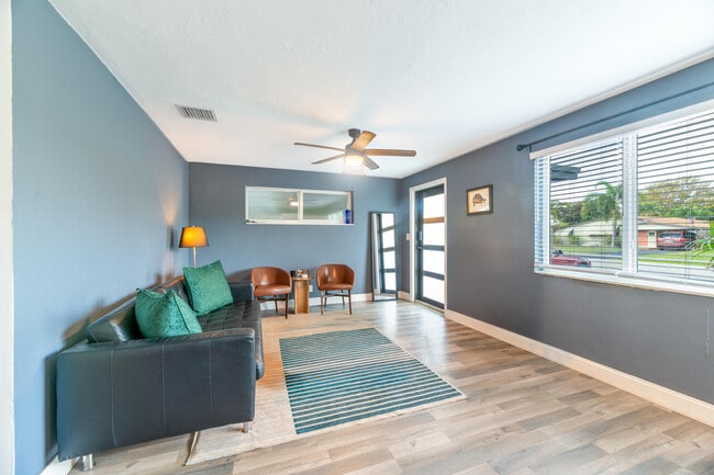 Photo - 5840 NE 1st Terrace