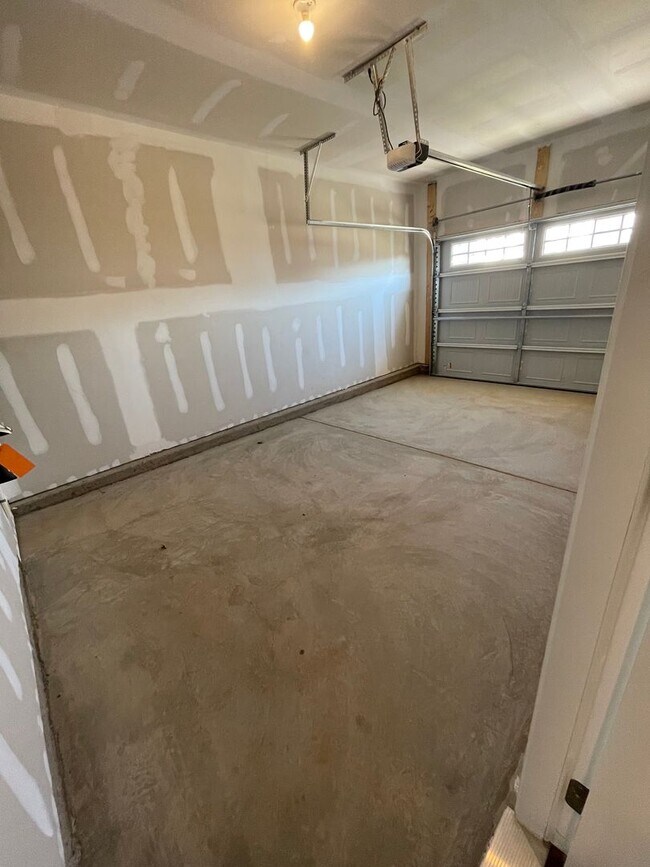 Photo - Charming 3 Bedroom Home Located in Raleigh