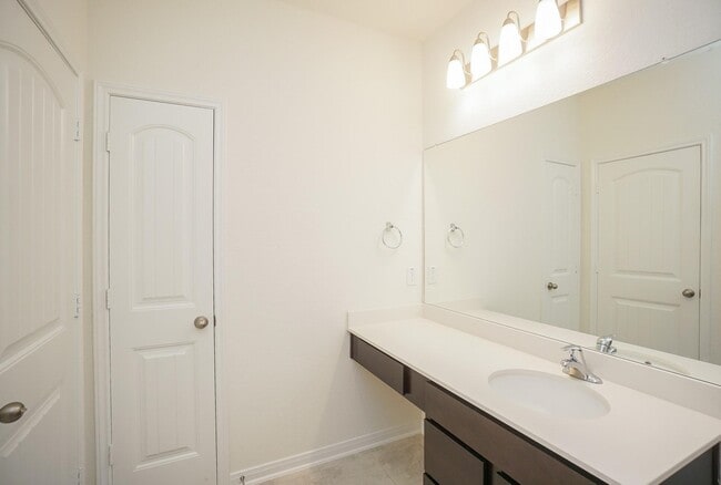 Photo - 20615 Teakwood Fields Ln