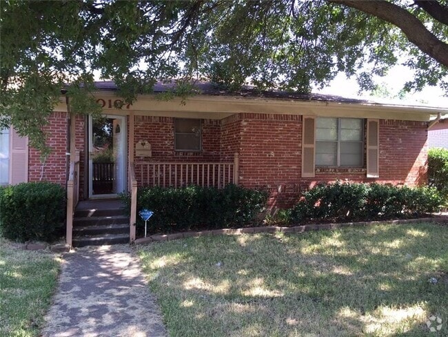 Building Photo - 10107 Muskogee Dr Rental