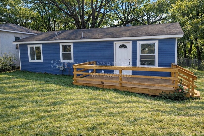 Building Photo - 2410 Veterans Dr