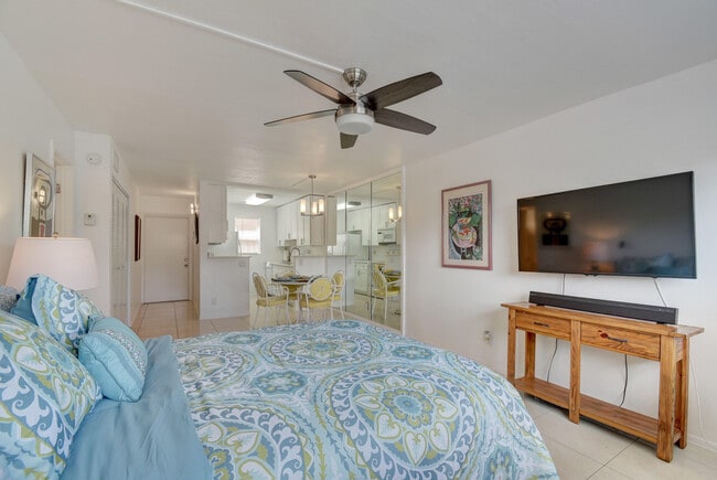 Photo - 550 SW 2nd Ave Unit 125