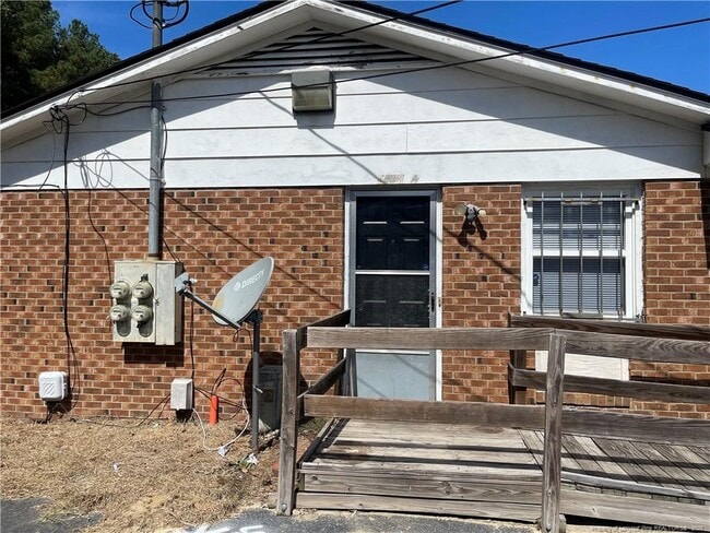 Building Photo - 4953 Fieldcrest Dr Rental