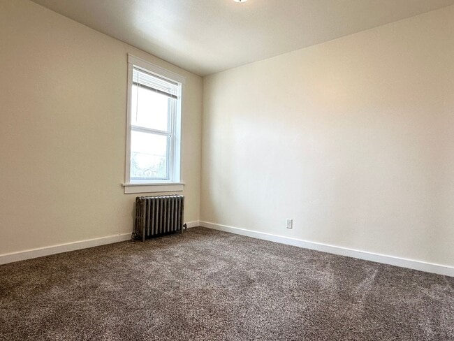 Photo - 2016 Marshall St Unit Apt A