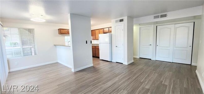 2121 Blue Breeze Dr Unit 101
