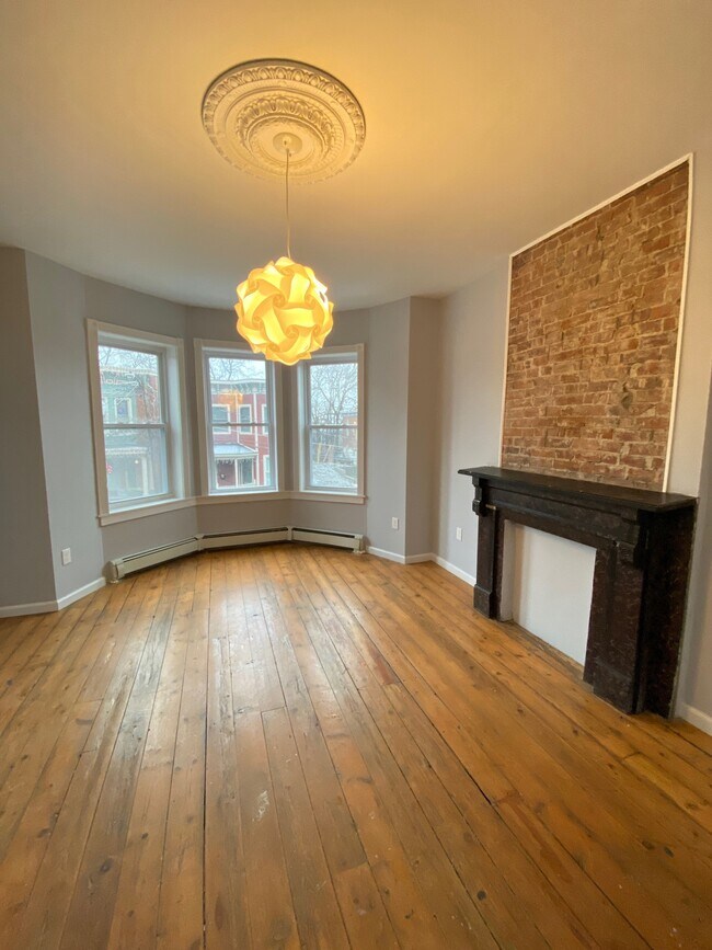 Photo - 9 Lutheran St Unit 2