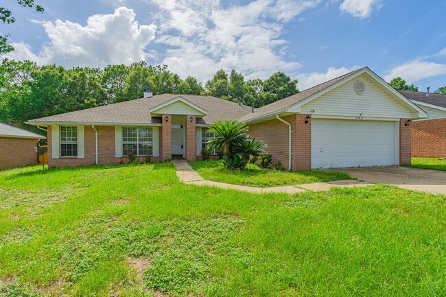 Building Photo - 143 Steeplechase Dr