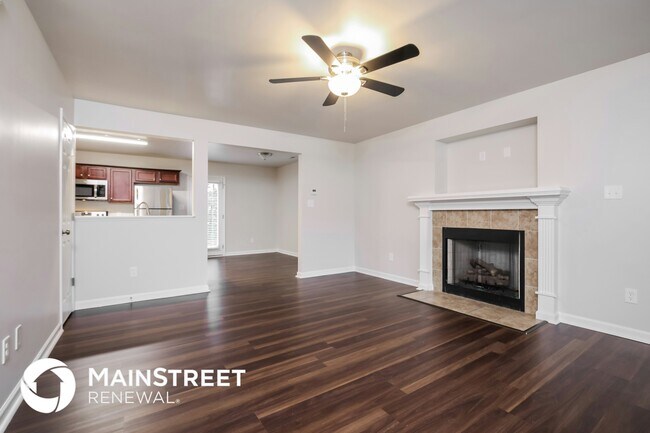 Photo - 195 Cherryhill Dr