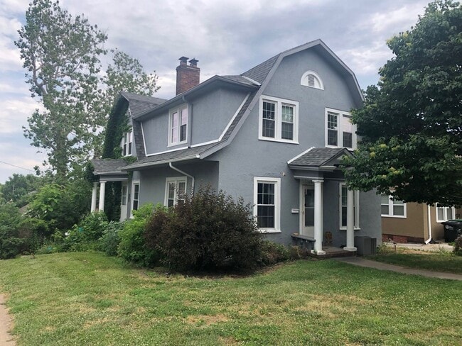 Building Photo - 353 N 35th Ave