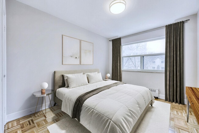 Photo - Landmark Apartments