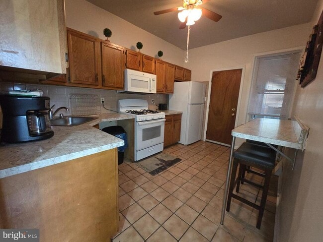 Photo - 306 W 23rd St