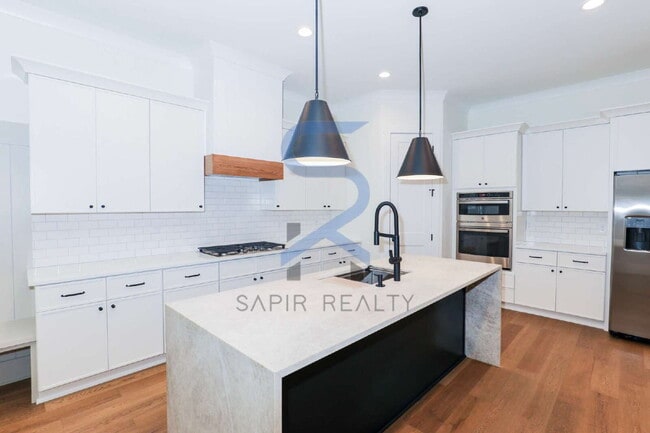 Photo - NEW LUXURY 5BR HOME | 10FT CEILINGS | NEAR LAKE LANIER | MOVE-IN READY