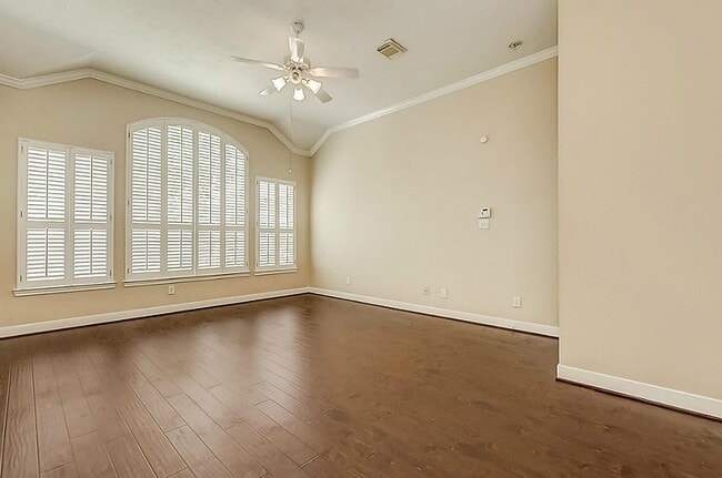 Photo - 5715 Sapphire Vista Ln