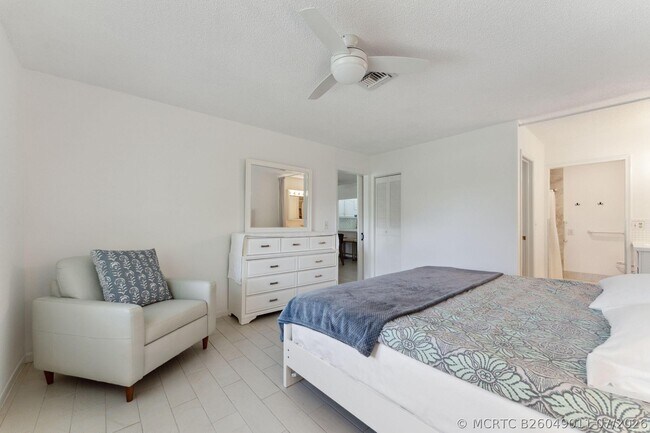 Building Photo - 1120 Cactus Terrace Unit 46-c