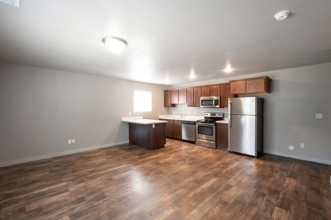 Photo - Awesome 2 Story Townhome in Vineyard w/ attached 2 car garage!