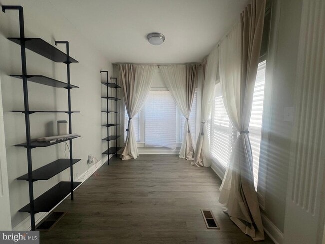 Photo - 3031 Shannon Dr