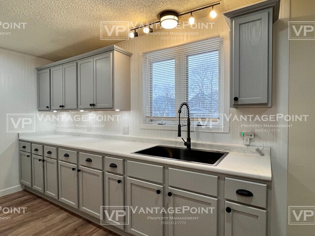 Photo - 721 Terrace Ave