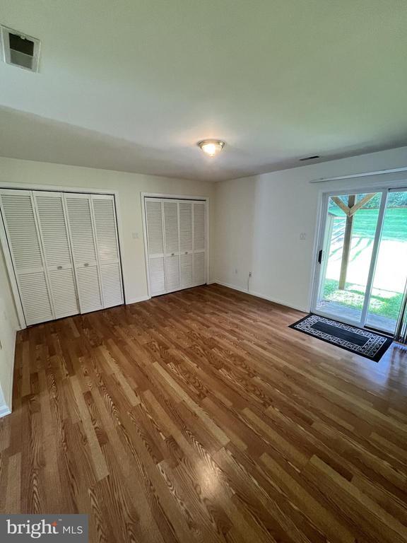 Building Photo - 18 Emandan Ln Rental