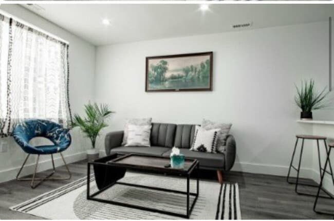 Photo - 1530 Neal St NE Unidad 1B