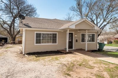 Building Photo - 930 Freeman St