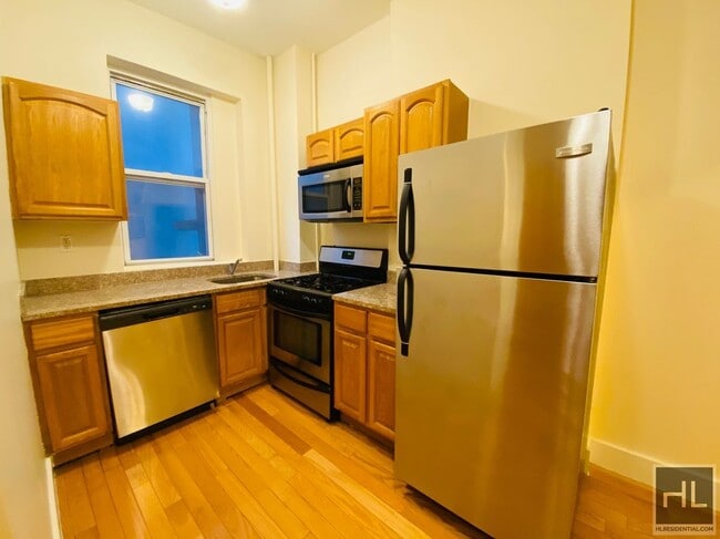 Photo - AMSTERDAM AVENUE Unit 2N