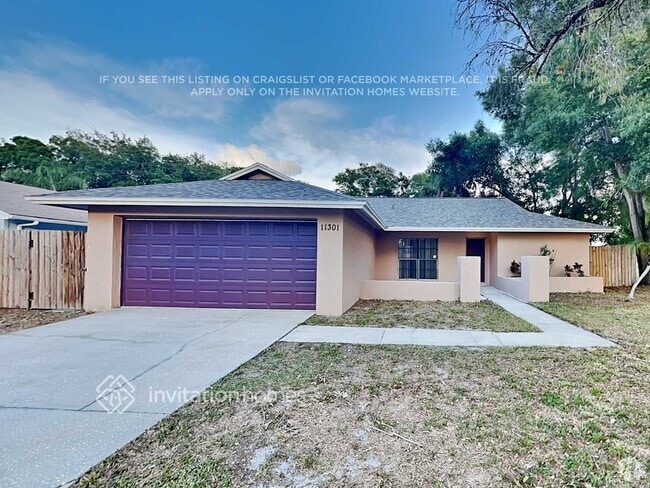 Building Photo - 11301 Hollyglen Dr Rental