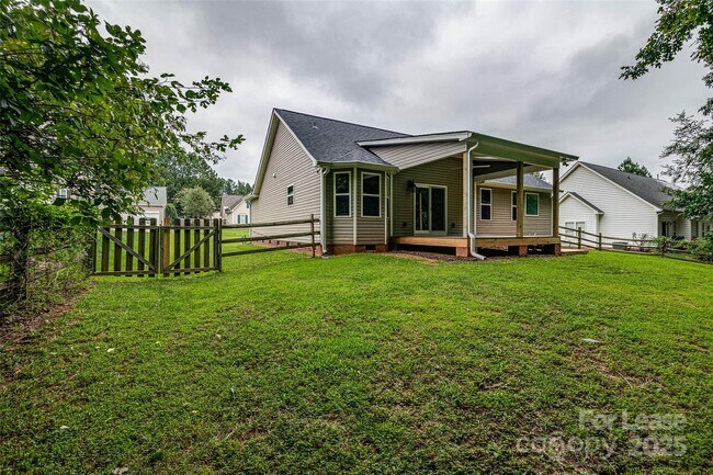 Photo - 4624 Waterbell Ln Casa