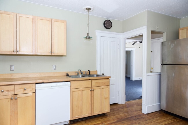 Photo - 1-5 Pine Pl