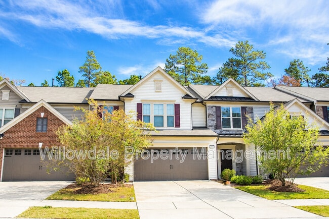 Building Photo - 2132 Chipley Dr