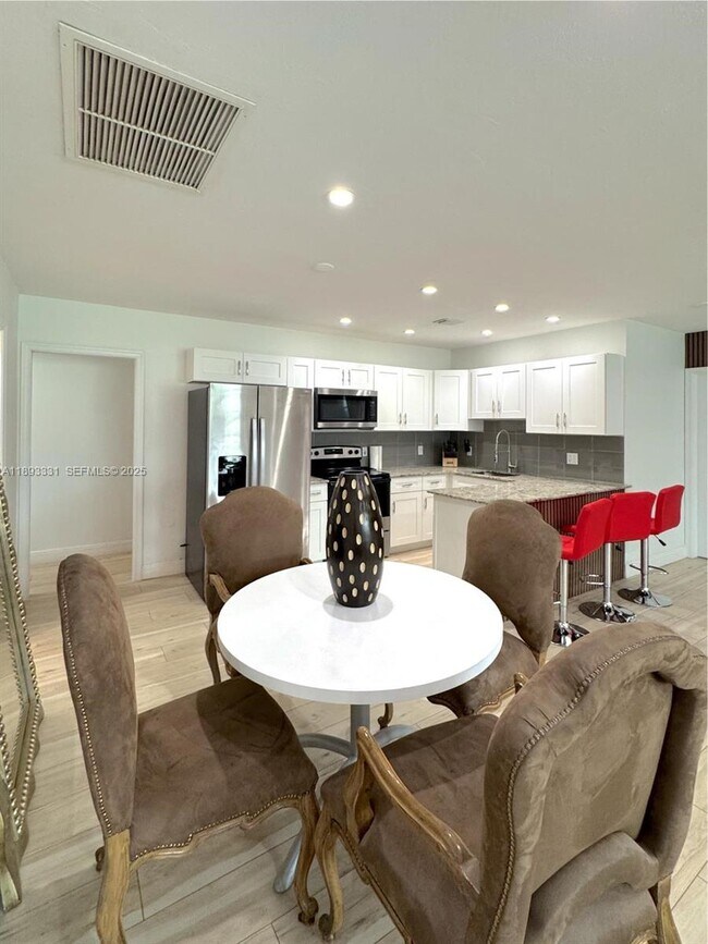 120 NE 9th Ave Unit 120A