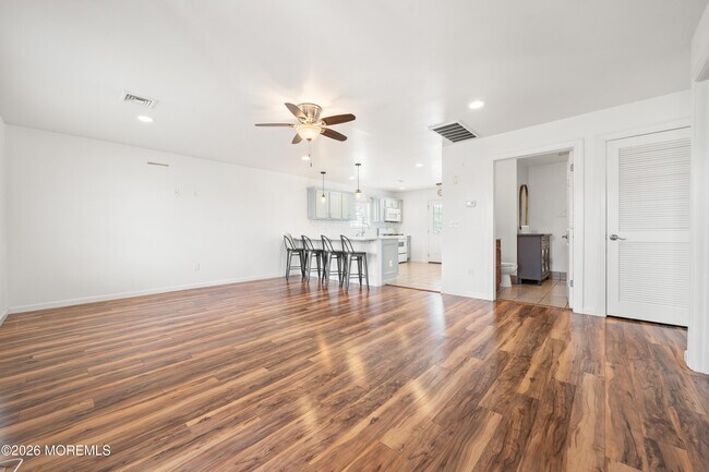 Photo - 81 Sheridan St