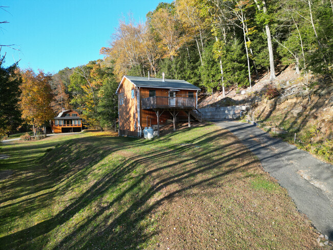 Building Photo - 84 Carpenter Rd Rental