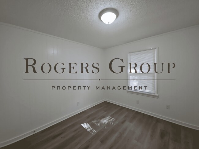 Photo - #450 - 102-104 Carter St Duplex Unit 104 Carter St