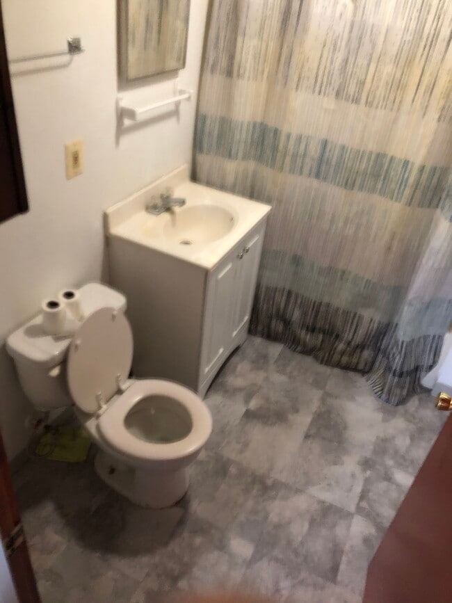 Photo - 419 Delaware Street Unidad Rear Upper