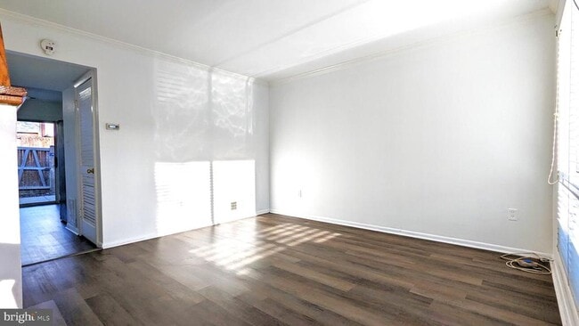 Photo - 2206 Gingell Pl
