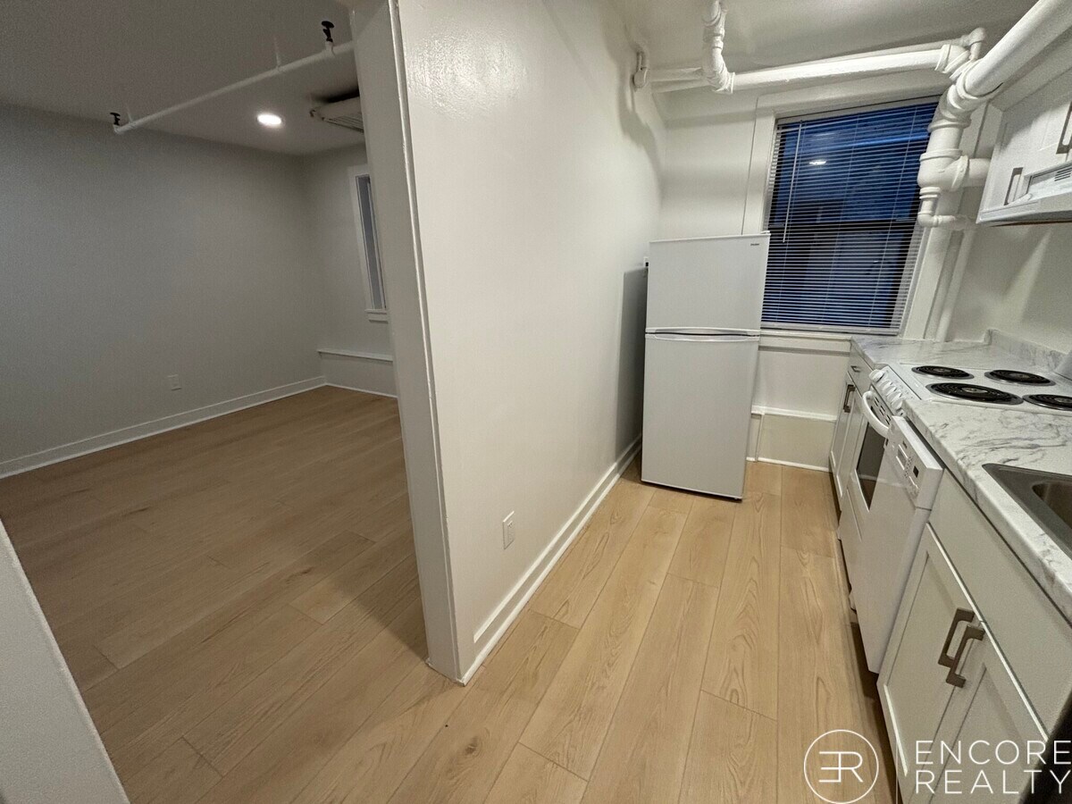 Photo - 19 Peterborough St Unit A