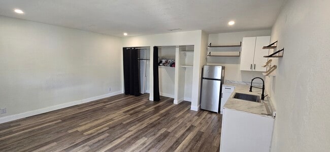 2 closets - 201 NE 2nd Ave Unit Studio