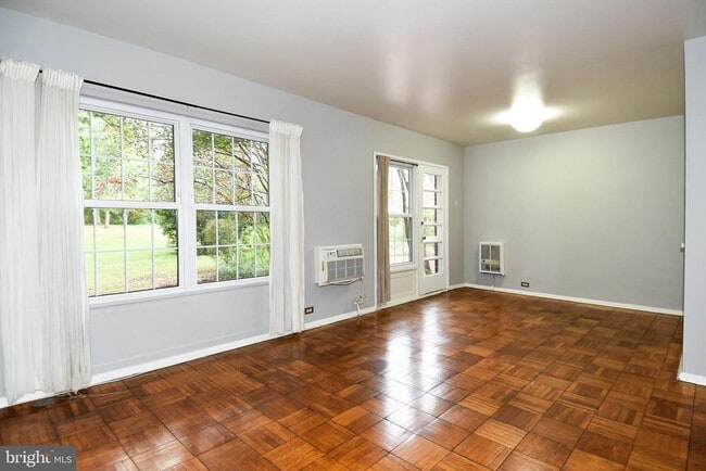 Photo - 3132 Martha Custis Dr