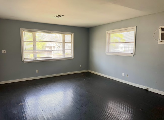 Photo - 7005 2nd Ave S