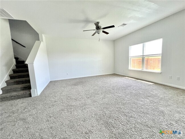 Building Photo - 521 Riverdale Dr Rental