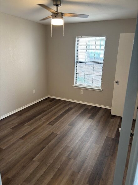 Photo - 1733 Crest Grove Dr