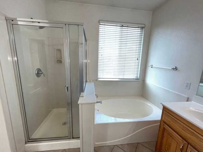 Photo - Charming 4BR/3BA/1921SF - Tenant Pays $195...