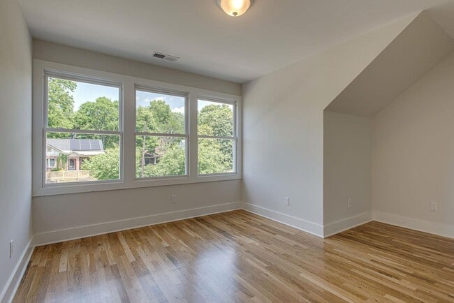 Photo - 808 Shelby Ave