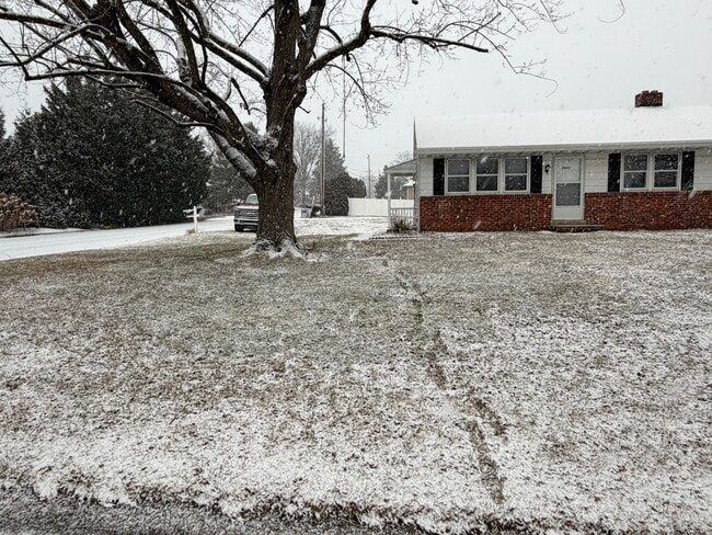 Building Photo - 3993 Sharoden Dr Unit 3993