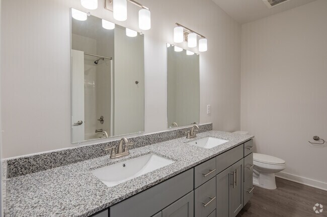 3BR, 2BA - 1,415SF - Second Bathroom